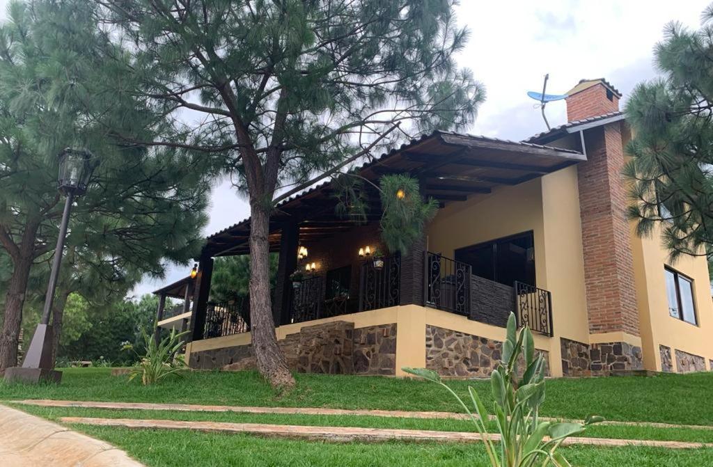 Cabana No.6 Puerta Del Bosque Mazamitla. ภายนอก รูปภาพ